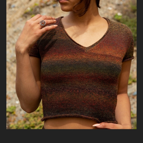 Hand Knit V-Neck Shirt - Picture 2 of 10